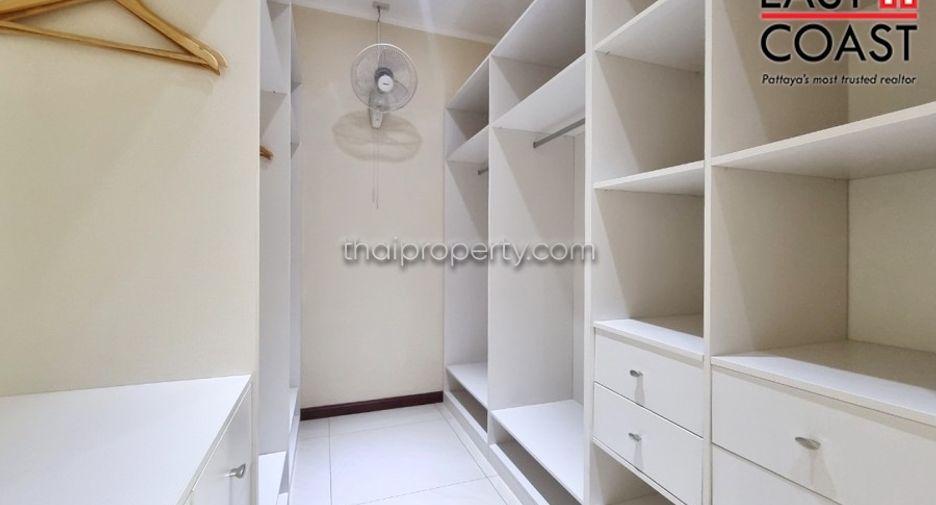 For sale and for rent 4 bedrooms house in East Pattaya, Pattaya