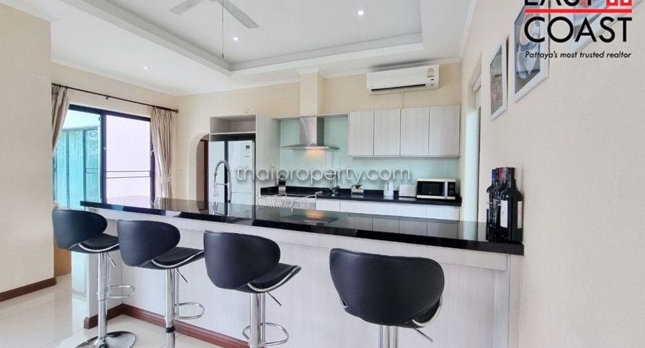 For sale and for rent 4 bedrooms house in East Pattaya, Pattaya