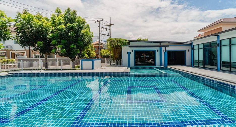 For sale 3 bedrooms house in Sattahip, Chonburi