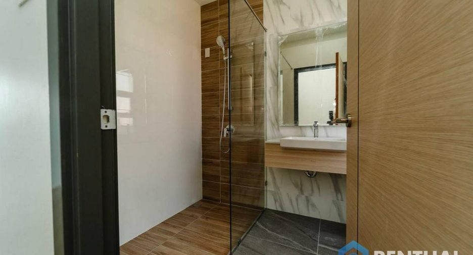 For sale 3 bedrooms house in Sattahip, Chonburi