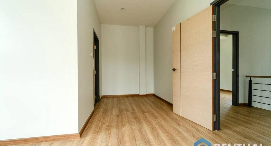 For sale 3 bedrooms house in Sattahip, Chonburi