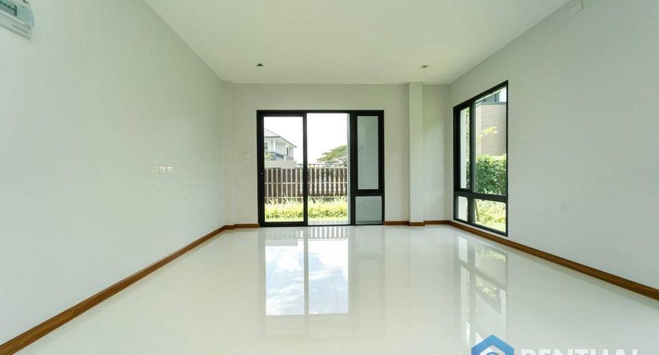 For sale 3 bedrooms house in Sattahip, Chonburi