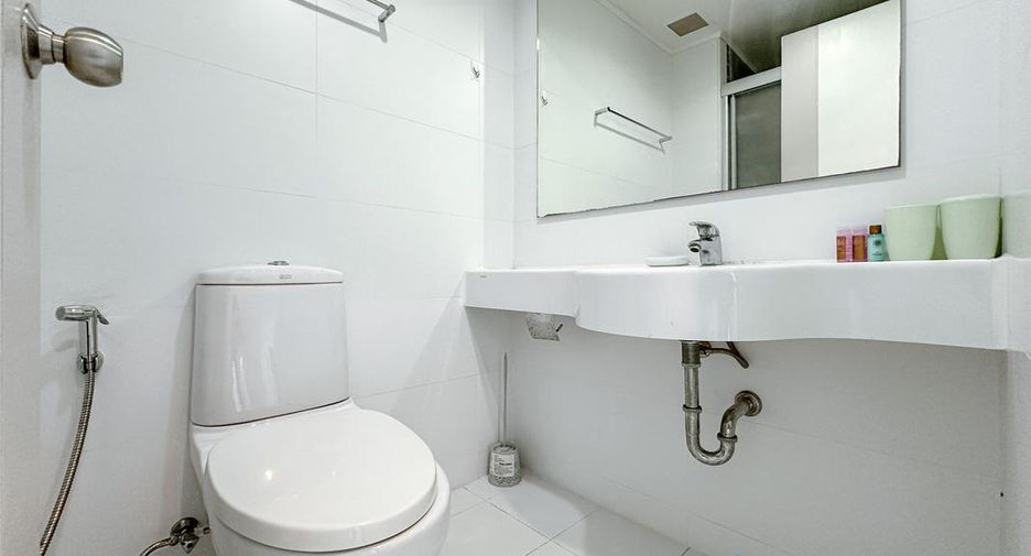 For sale 2 bedrooms condo 