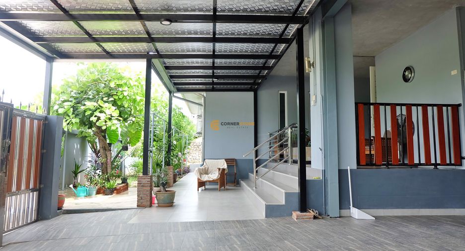 Casa en venta de 5 habitaciones en Bang Lamung, Chonburi