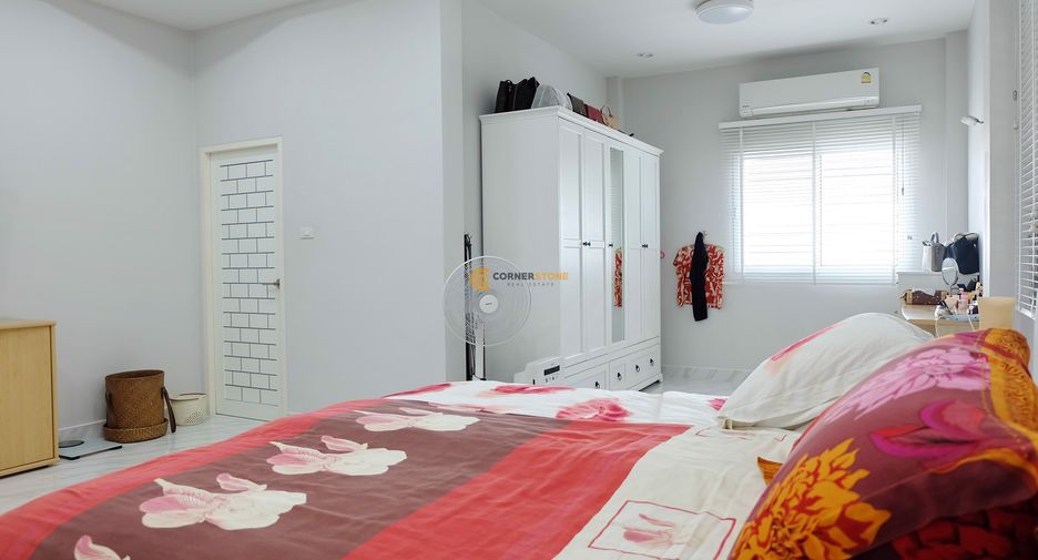 Casa en venta de 5 habitaciones en Bang Lamung, Chonburi