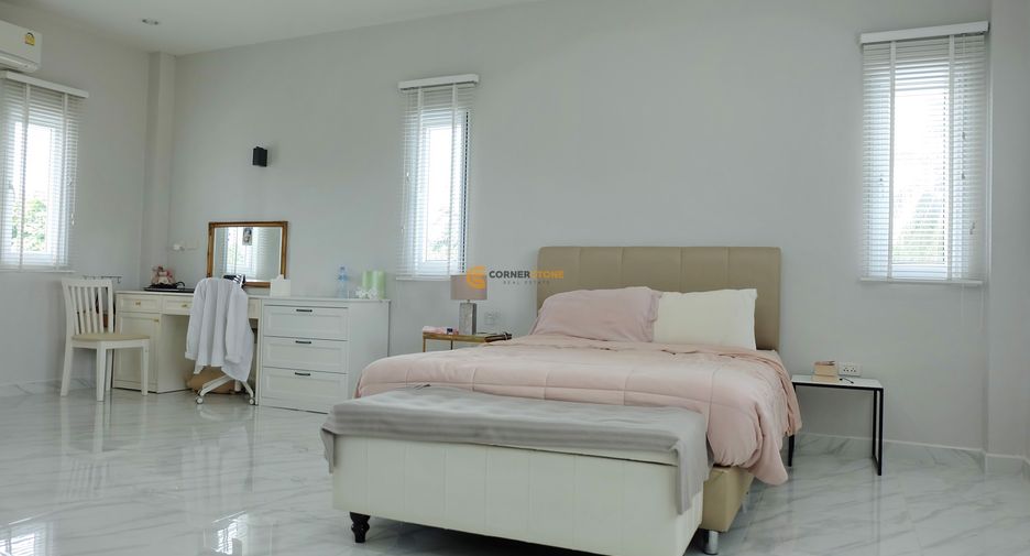 Casa en venta de 5 habitaciones en Bang Lamung, Chonburi