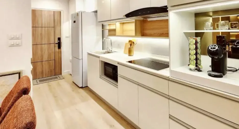 For rent and for sale 1 bed condo in Watthana, Bangkok