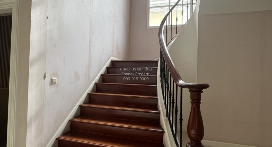 À vendre 4 chambres maison à Lat Phrao, Bangkok