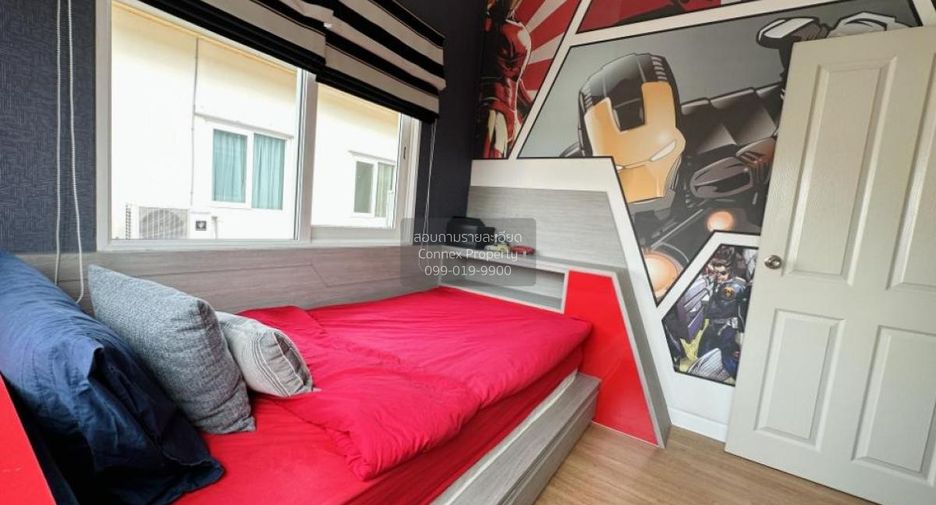 For sale 4 bedrooms townhouse in Lat Krabang, Bangkok