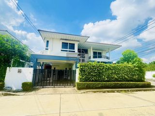 For sale 4 bedrooms house in Khlong Luang, Pathum Thani