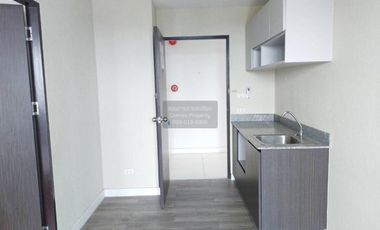 For sale 1 bed condo in Si Racha, Chonburi