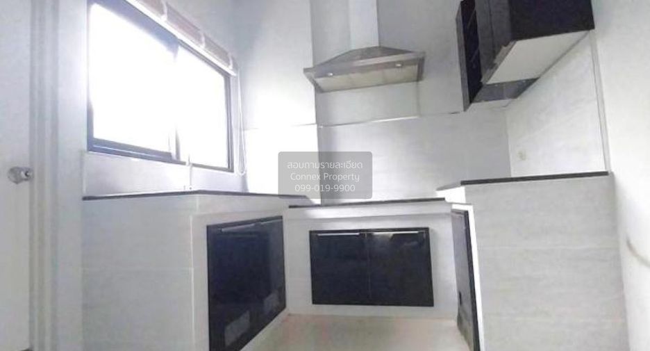 For sale 4 bedrooms house in Bang Kruai, Nonthaburi