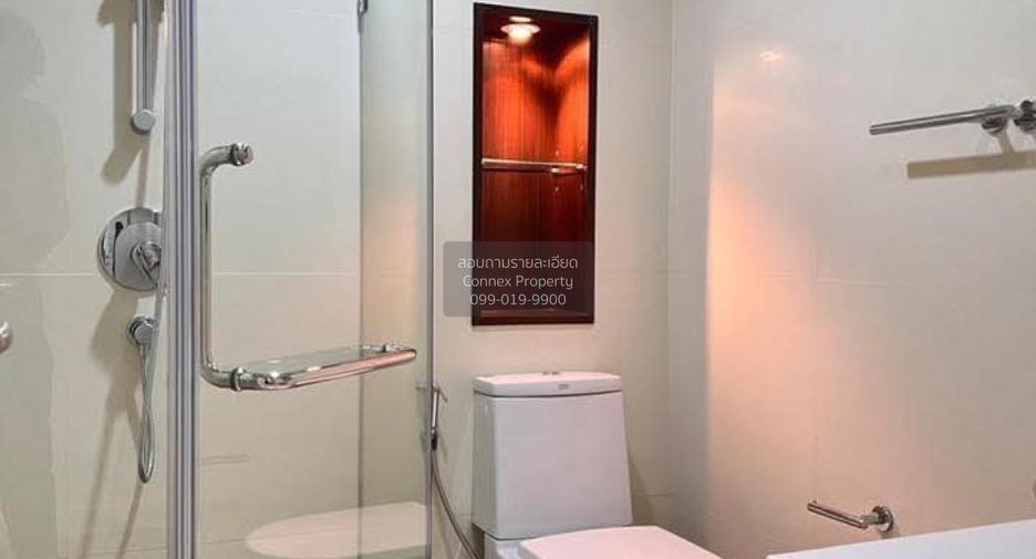 For sale 2 bedrooms condo in Yan Nawa, Bangkok