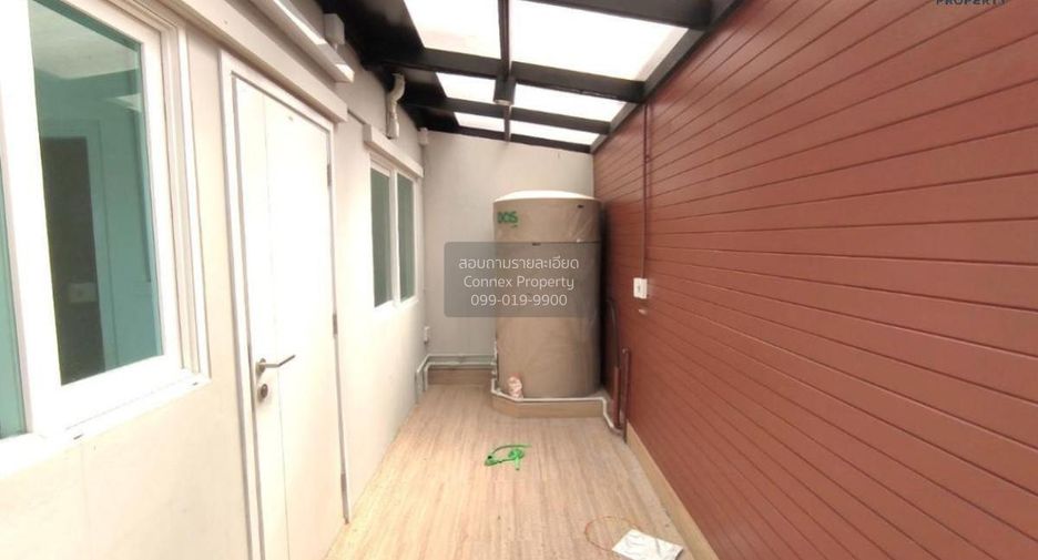 À vendre 4 chambres maison de ville à Bang Bua Thong, Nonthaburi