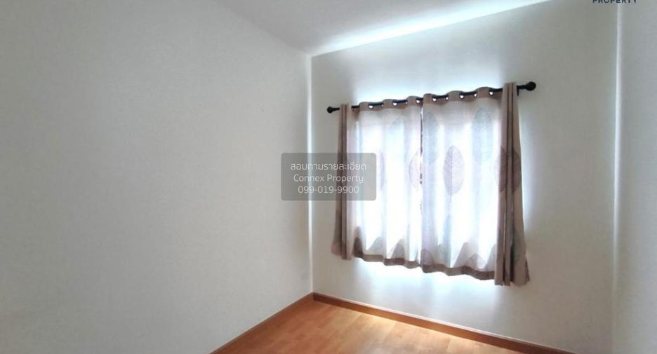 À vendre 4 chambres maison de ville à Bang Bua Thong, Nonthaburi
