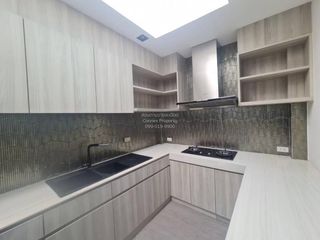 Reihenhaus zum Kauf mit 3 Zimmer in Saphan Sung, Bangkok