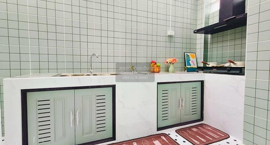 For sale 4 bedrooms townhouse in Min Buri, Bangkok