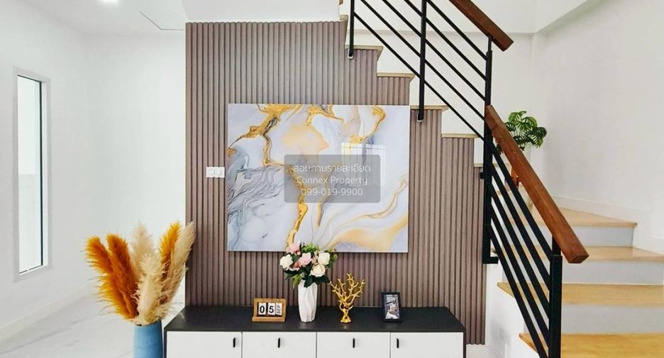 For sale 4 bedrooms townhouse in Min Buri, Bangkok
