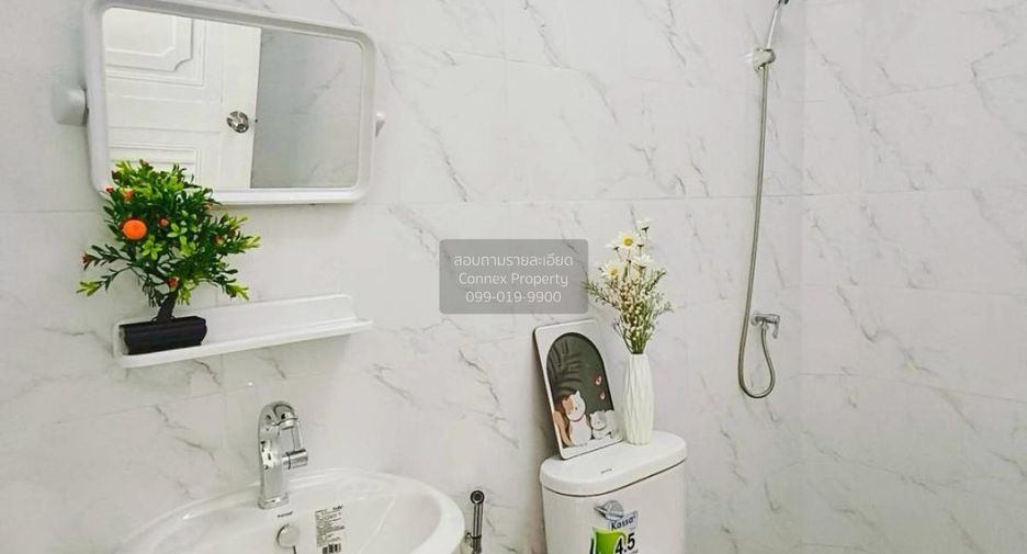 For sale 4 bedrooms townhouse in Min Buri, Bangkok