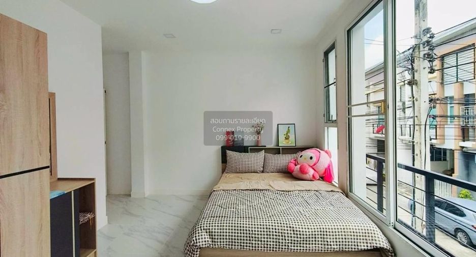 For sale 4 bedrooms townhouse in Min Buri, Bangkok