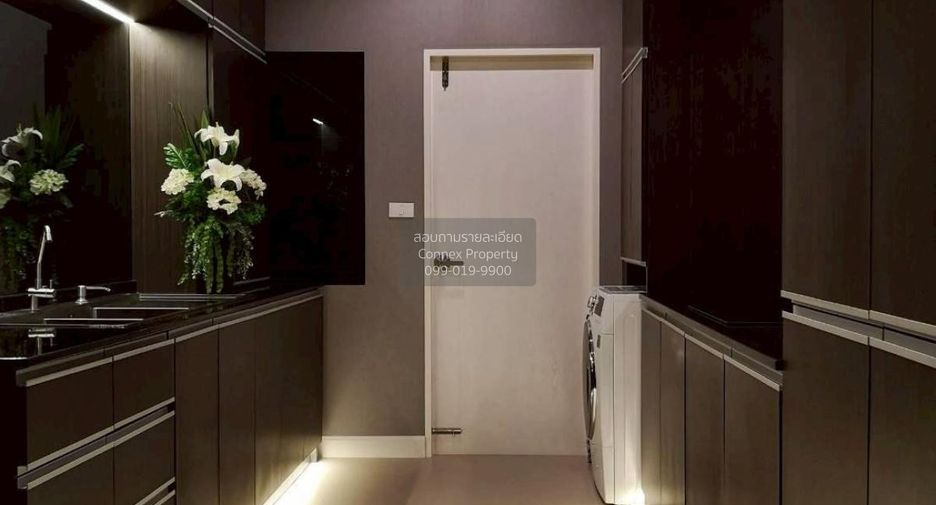 For sale 6 bedrooms house in Bang Kapi, Bangkok