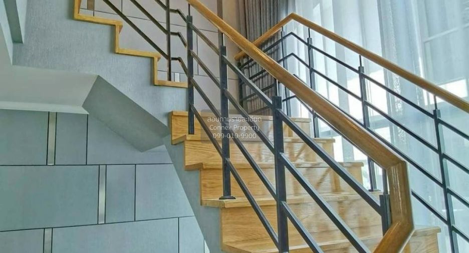 For sale 6 bedrooms house in Bang Kapi, Bangkok