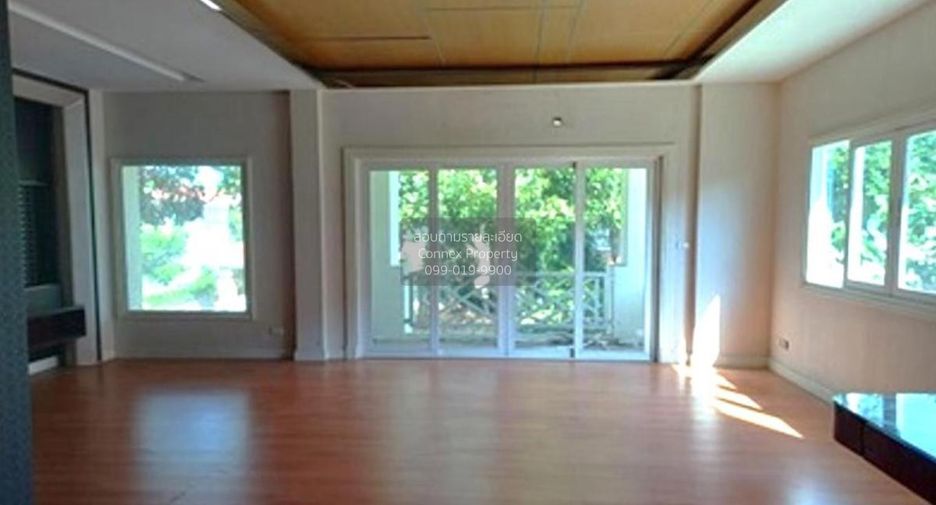 For sale 3 bedrooms house in Mueang Nonthaburi, Nonthaburi