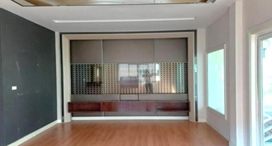 For sale 3 bedrooms house in Mueang Nonthaburi, Nonthaburi