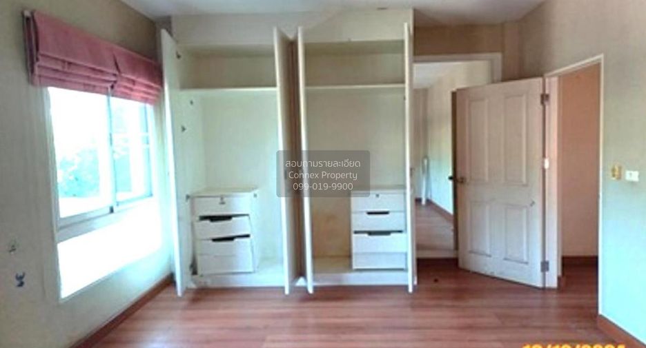 For sale 3 bedrooms house in Mueang Nonthaburi, Nonthaburi