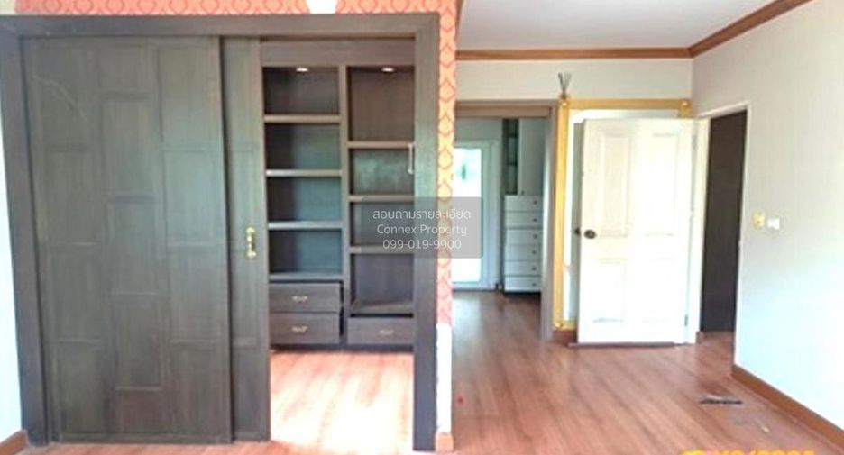 For sale 3 bedrooms house in Mueang Nonthaburi, Nonthaburi