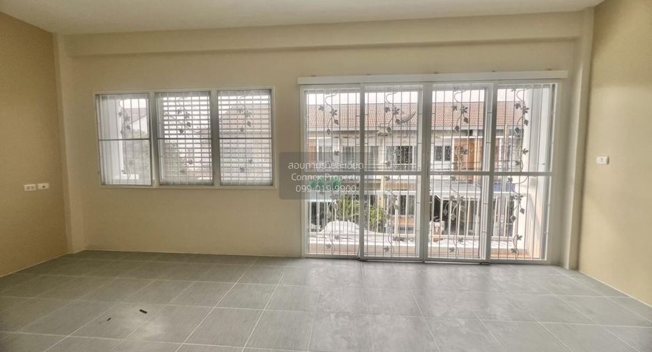 For sale 3 bedrooms townhouse in Bang Bo, Samut Prakan