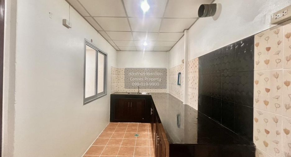 For sale 3 bedrooms townhouse in Bang Bo, Samut Prakan