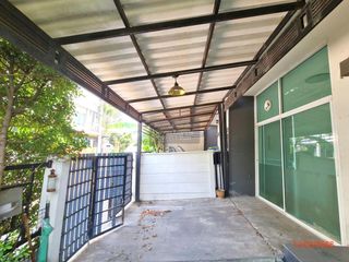 Casa adosada en venta de 3 habitaciones en Bang Kruai, Nonthaburi