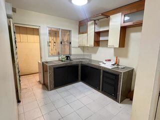 For sale 4 bedrooms townhouse in Mueang Samut Sakhon, Samut Sakhon