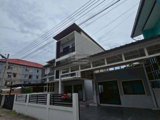 For sale 3 bedrooms townhouse in Bueng Kum, Bangkok