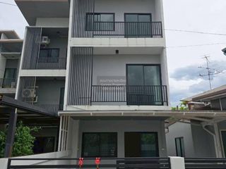 For sale 3 bedrooms townhouse in Bueng Kum, Bangkok