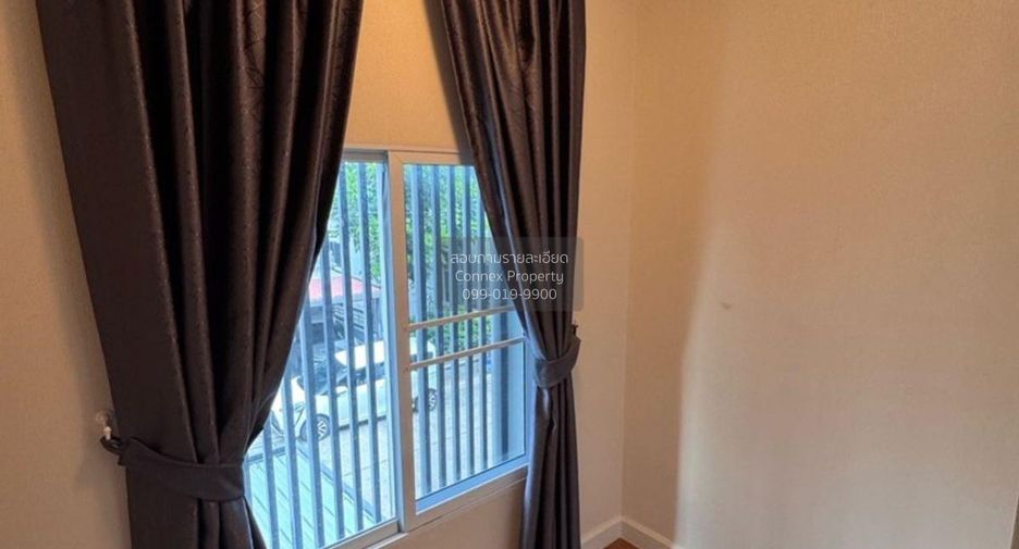 For sale 3 bedrooms townhouse in Mueang Nonthaburi, Nonthaburi