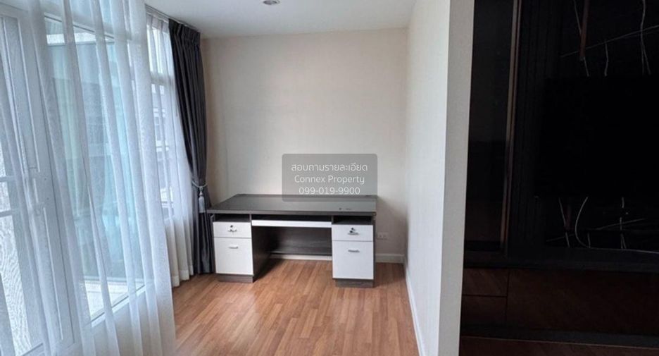 For sale 3 bedrooms townhouse in Mueang Nonthaburi, Nonthaburi