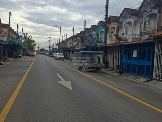 Reihenhaus zum Kauf mit 2 Zimmer in Mueang Samut Sakhon, Samut Sakhon
