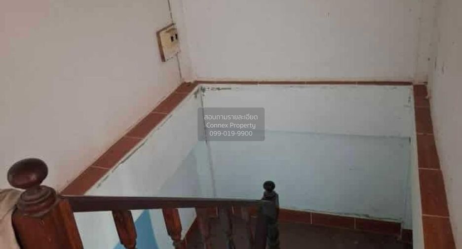 For sale 2 bedrooms townhouse in Mueang Samut Sakhon, Samut Sakhon