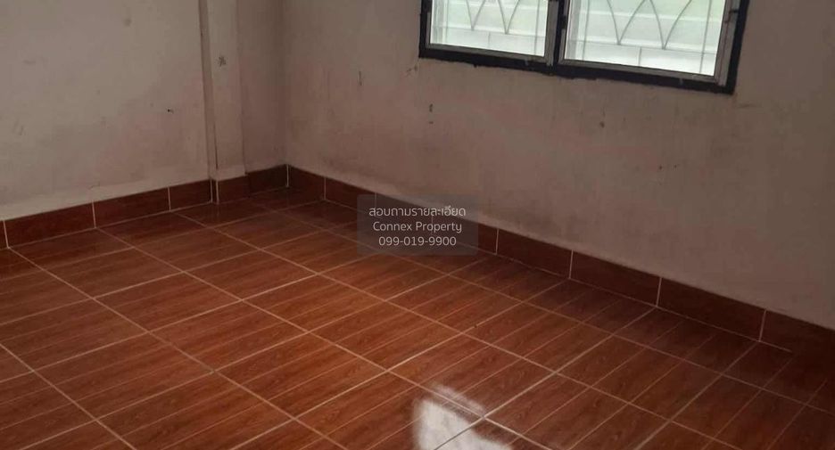 For sale 2 bedrooms townhouse in Mueang Samut Sakhon, Samut Sakhon