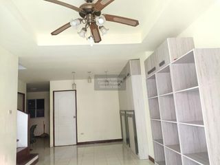 出售 3 卧室 联排别墅 在 Mueang Samut Sakhon, Samut Sakhon