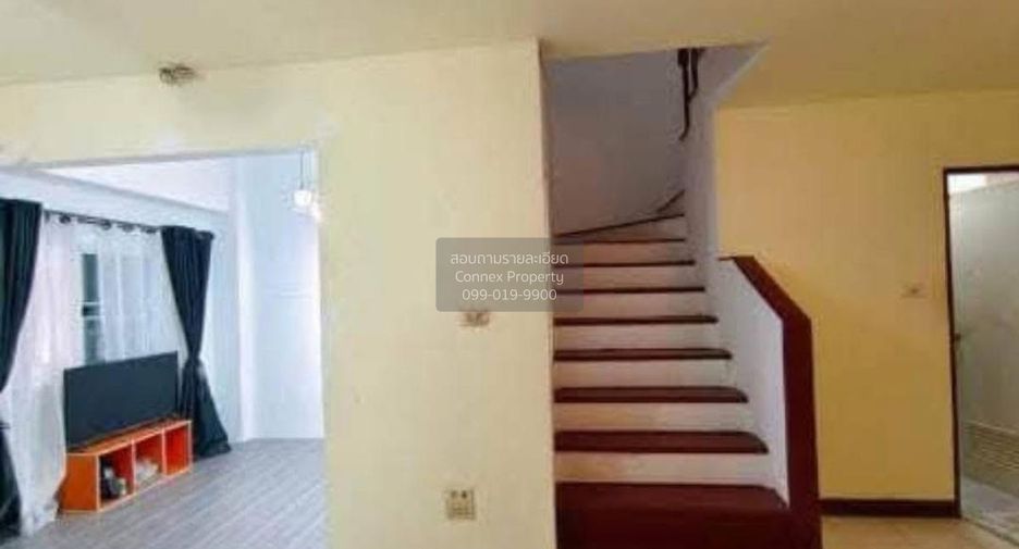Casa adosada en venta de 3 habitaciones en Mueang Samut Sakhon, Samut Sakhon