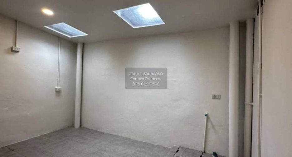 Продажа 2 спальни таунхаус в Кхан На Яо, Бангкок