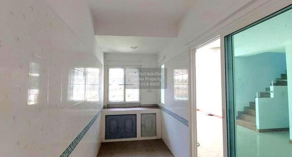 Haus zum Kauf mit 4 Zimmer in Bang Bua Thong, Nonthaburi