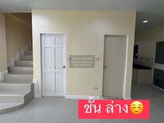 For sale 4 bedrooms townhouse in Mueang Samut Sakhon, Samut Sakhon