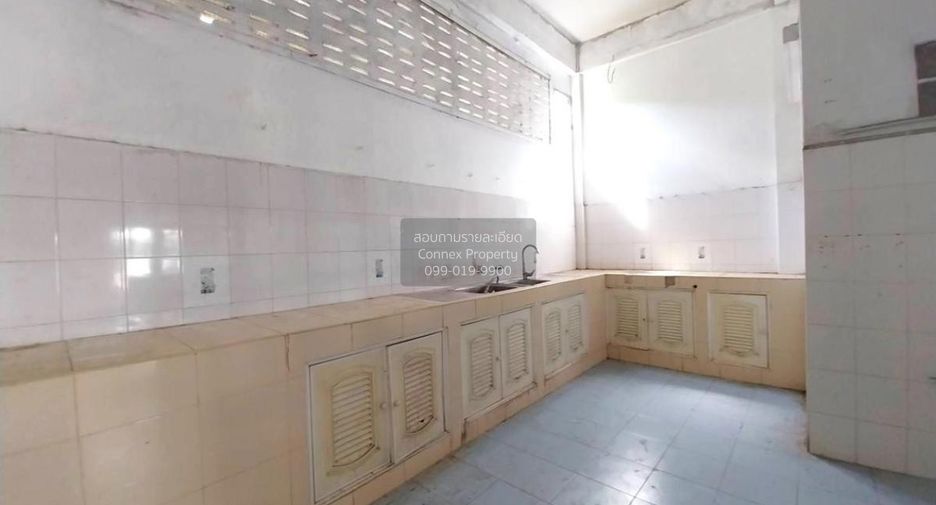 À vendre 11 chambres maison de ville à Bang Kruai, Nonthaburi
