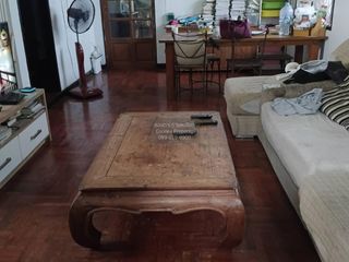 Haus zum Kauf mit 4 Zimmer in Huai Khwang, Bangkok