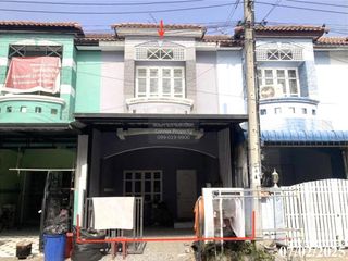 Reihenhaus zum Kauf mit 3 Zimmer in Sai Noi, Nonthaburi