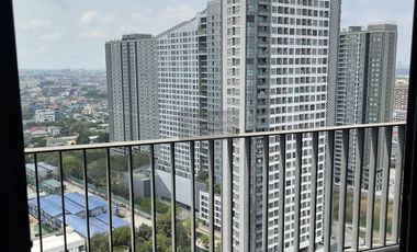 À vendre 2 chambres condo à Bang Na, Bangkok